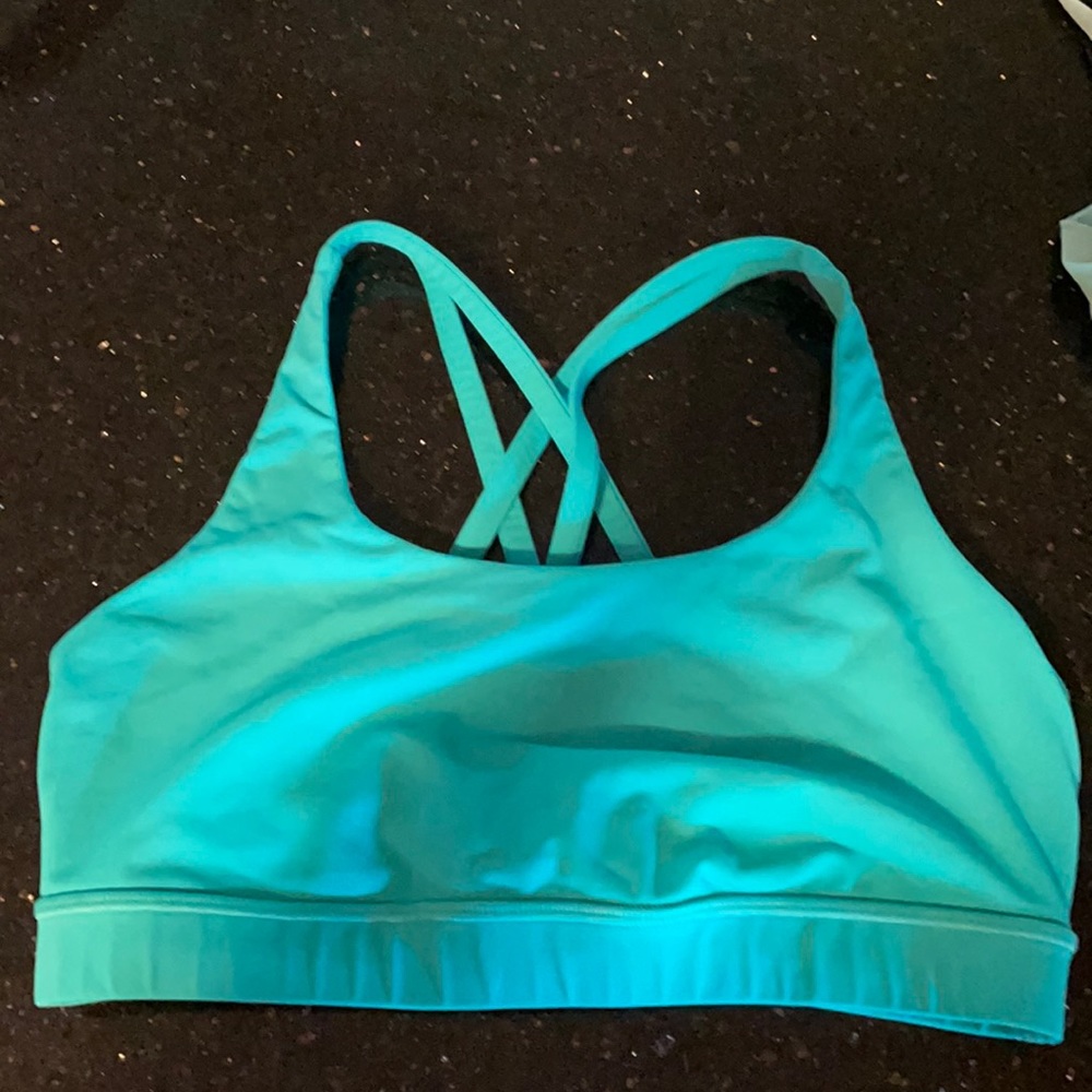 Lululemon sports bra